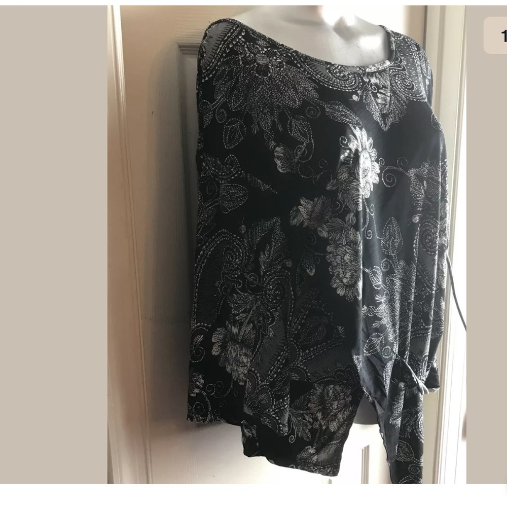 MOSCA Black/White Floral Faux Wrap Tunic Top sz L